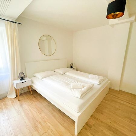 Contactless Self-Check-In - Stayhere Central City Suite 1 Graz Exterior foto