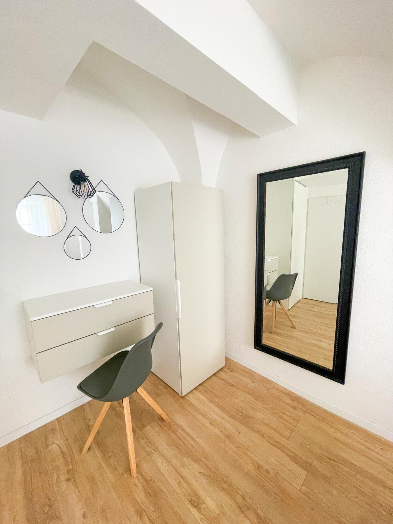 Contactless Self-Check-In - Stayhere Central City Suite 1 Graz Exterior foto